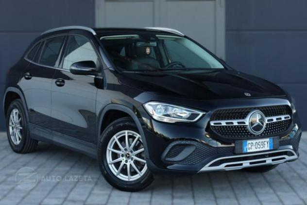 MERCEDES-BENZ GLA 200 180d Automatic Business rif. 23731393