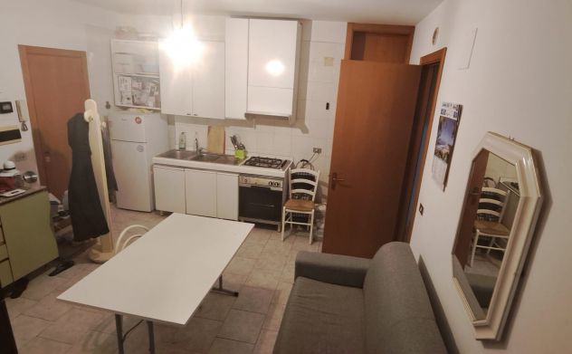 Bilocale con servizi - Foto 3