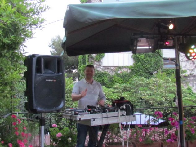 DJ per matrimoni feste di 18 anni e cerimonie Noleggio attrezzature professionli - Foto 2