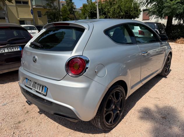 Alfa Romeo MiTo 1.4 T 155 CV Distinctive Sport Pack - Foto 6
