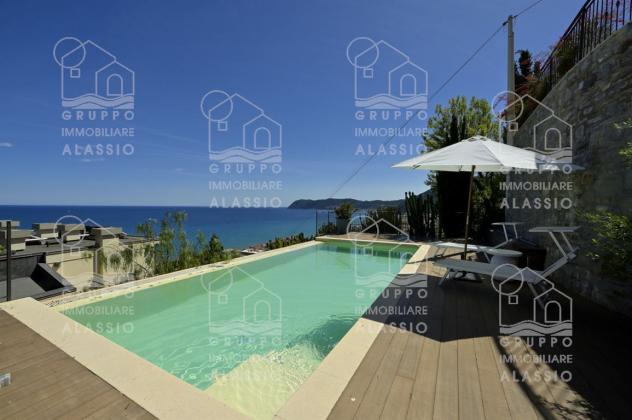ESCLUSIVA PROPRIETÀ DI PRESTIGIO CON VISTA MARE TOTALE, PISCINA PANORAMICA E DEPENDANCE INDIPENDENTE - Foto 5