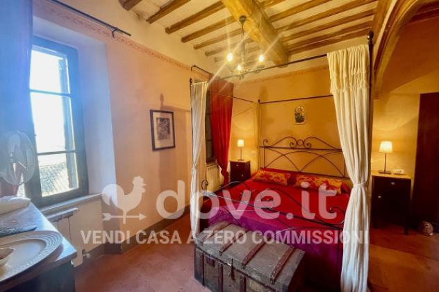 Palazzo / Stabile di 560 m² con più di 5 locali in vendita a Piegaro - Foto 5