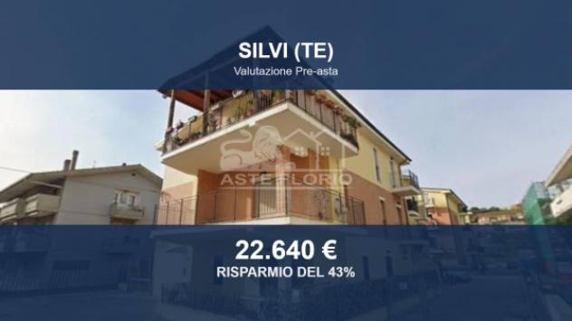 Immobile in asta di 50 m², box auto in vendita a Silvi