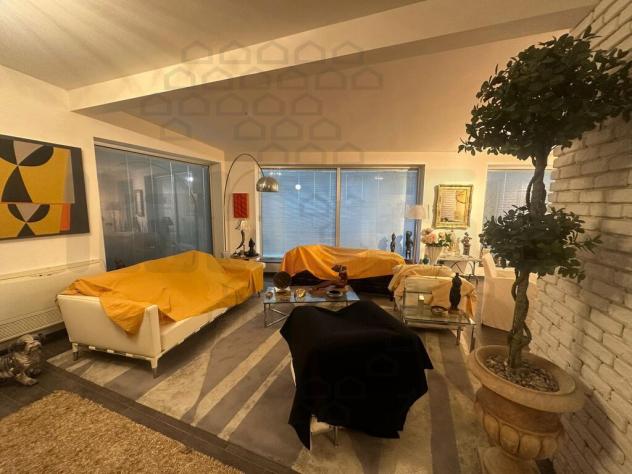 VILLA di 10 vani e di 300 mq (SAN LORENZO) rif. 2VS17496 - Foto 15