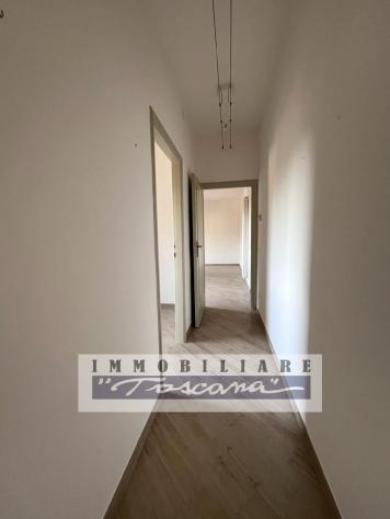 APPARTAMENTO di 6 vani e di 100 mq (VIAREGGIO) rif. A1005 - Foto 13