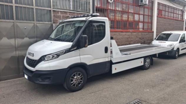 IVECO CARROATTREZZI carroattrezzi rif. 23769478