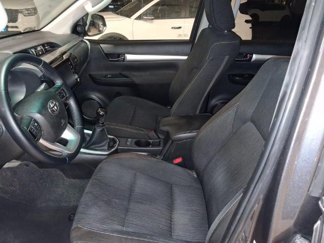 Toyota Hilux IV 2021 2.4 d-4d C&C 4x4 Comfort - Foto 10