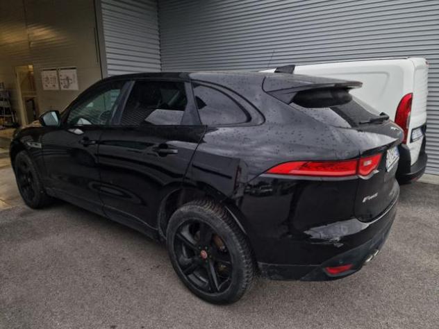 JAGUAR F-Pace 2.0 D 180 CV AWD aut. R-Sport *MOTORE RUMOROSO* rif. 23787225 - Foto 6