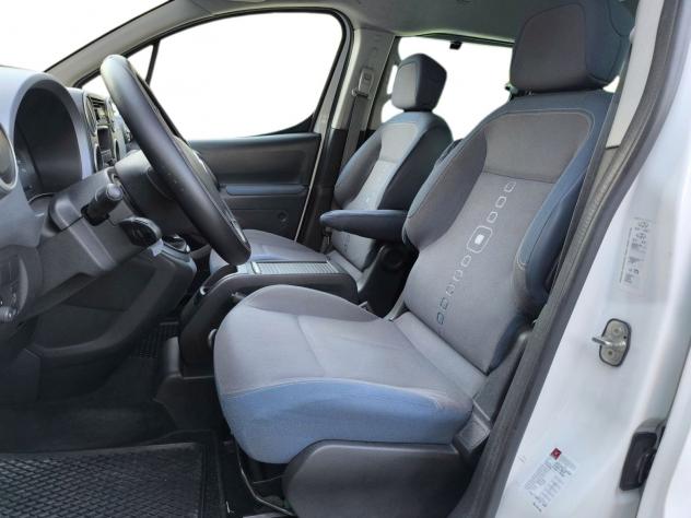 Citroën Berlingo 1.6 HDI 110 HP NEOPATENTATI COME STA E GIACE - Foto 8