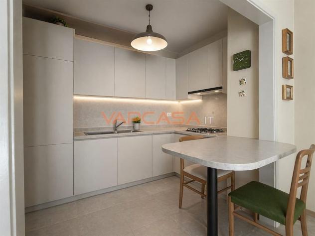 BILOCALE CON BALCONE E SOTTOTETTO - OTTIMO INVESTIMENTO O PRIMA CASA - Foto 8