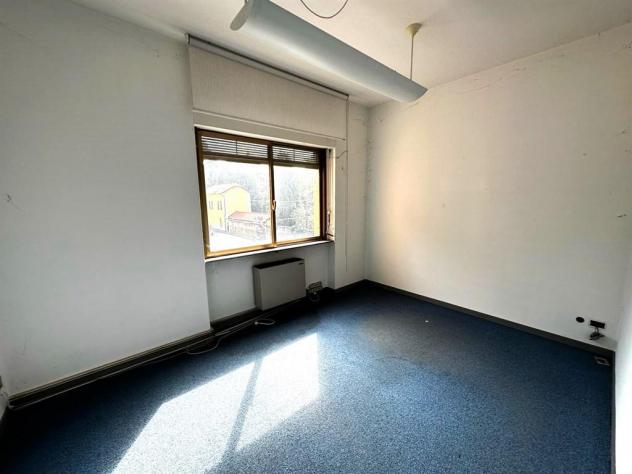 PALAZZINA INTERA UFFICI DA RISTRUTTURARE A OSNAGO - Foto 10