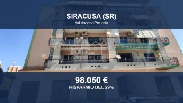 Immobile in asta di 75 m², box auto in vendita a Siracusa