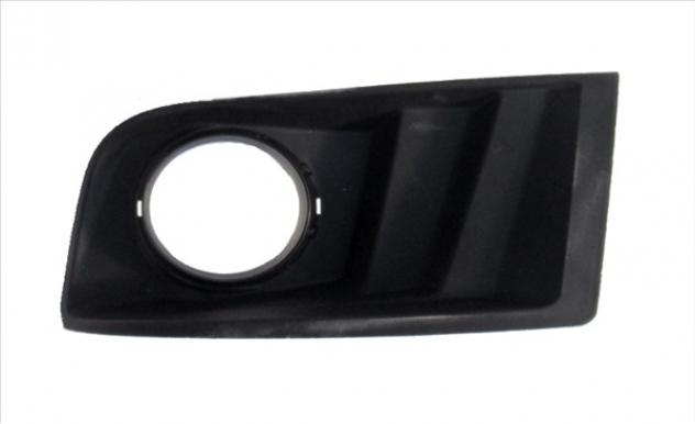 0086254 GRIGLIA DX PARAURTI CON FORO FENDINEBBIA LIGIER X-TOO R S RS OPTIMAX DUE