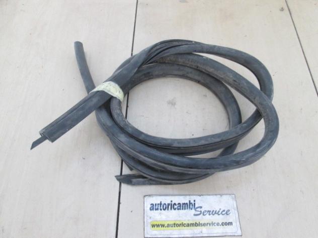 05112259AE GUARNIZIONE LUNOTTO APRIBILE JEEP CHEROKEE 2.8 CRD RICAMBIO USATO