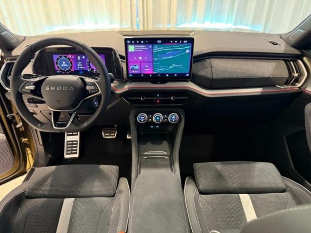 SKODA Kodiaq 2.0 TDI 4x4 DSG Sportline Panorama GANCIO LED Navi rif. 23345403 - Foto 6