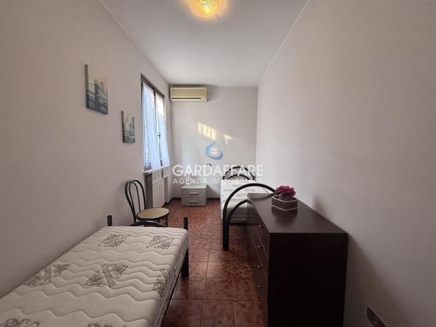 SIRMIONE COLOMBARE OTTIMA VILLETTA TRILOCALE CON PISCINA. - Foto 15