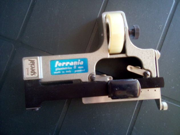 Giuntatrice "Ferrania 3M" 8 mm.