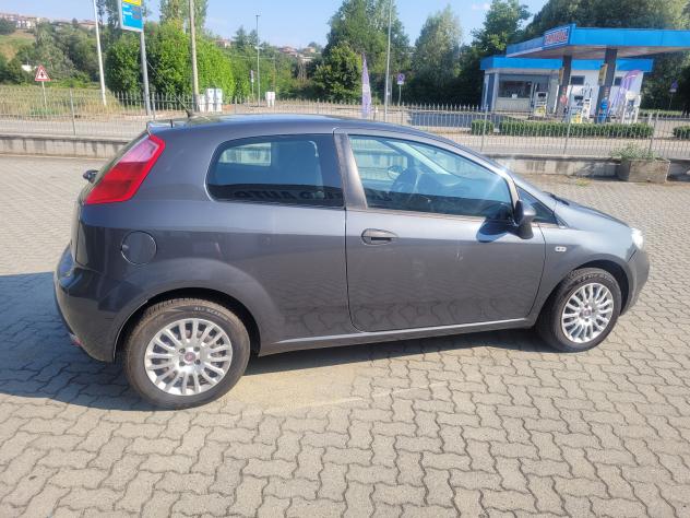 Fiat Punto 1.3 MJT II 75 CV 3 porte Street