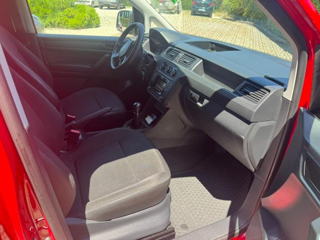 VW Caddy 2.0TDI 122 4WD S&S Bus. Off. Mobile -2016 - Foto 2