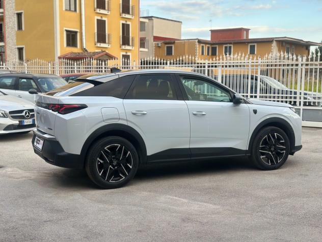 Peugeot 3008 Hybrid 145 e-DCS6 GT '25 - Foto 8
