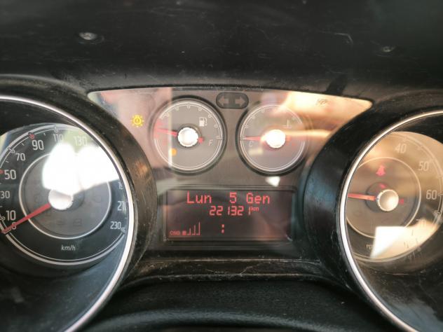 Fiat Punto Evo 1.4 5 porte Dynamic Natural Power - Foto 9