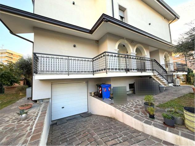 VA0201 - CARPI IN ESCLUSIVA A DUE PASSI DAL CENTRO VILLA BIFAMILIARE !!!! - Foto 9