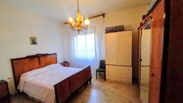 VENDESI A GAMBASSI TERME APPARTAMENTO DI 120 MQ CON GARAGE DI 50 MQ - Foto 7