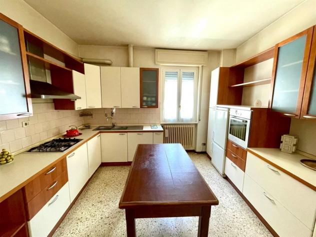 vo109 - ampio trilocale arredato ed indipendete box, cantina e soffitta
