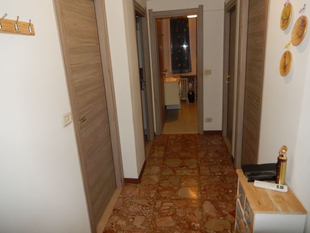 privato , libere due camere matrimoniali tutto compreso - Foto 2