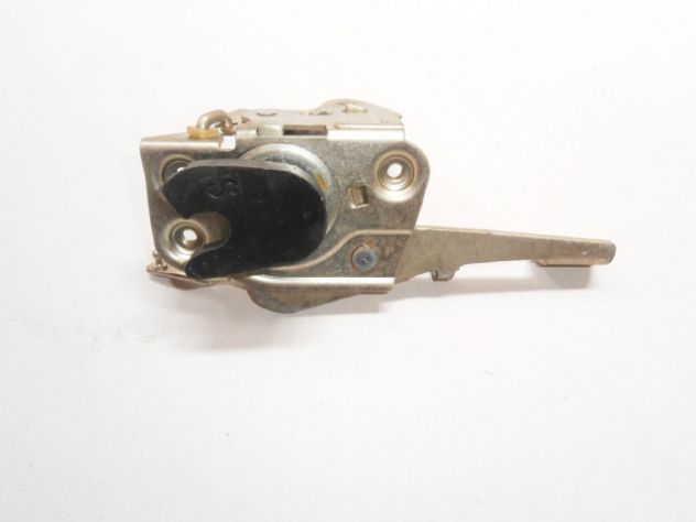 Serratura porta anteriore Fiat 126 dx (lato passeggero) NUOVA