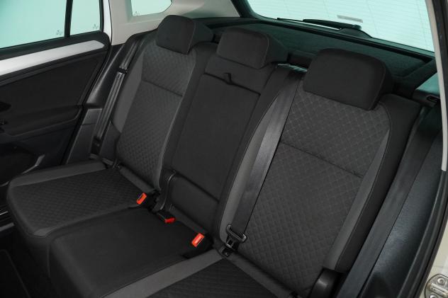 Volkswagen Tiguan 2.0 TDI DSG R-Line Sport 4motion 150CV - Foto 10