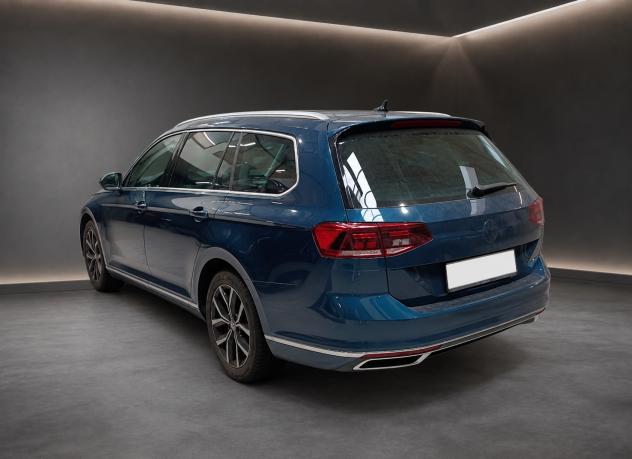 Volkswagen Passat Variant 2.0 TDI Executive 4Motion 200 CV DSG - Foto 2