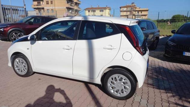 TOYOTA Aygo Connect 1.0 VVT-i 72CV 5 porte rif. 22788918 - Foto 3