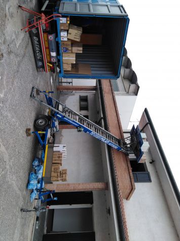 Noleggio elevatore per traslochi - Foto 3