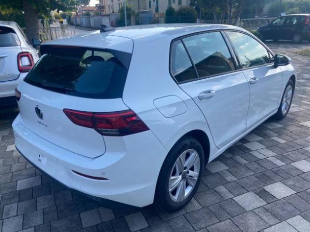 VOLKSWAGEN Golf 1.5 TGI 130CV DSG Life rif. 24072949 - Foto 4