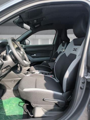 DACIA Duster 1200 ECO-G JOURNEY 120CV AUTOM PACK PARKING rif. 24171971 - Foto 8