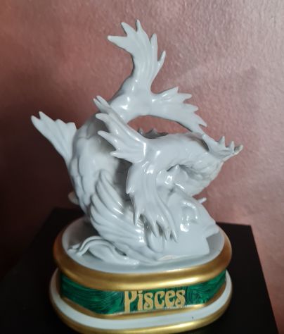 Figurina Porcellana Mangani vintage ' PISCES '. piccolo
