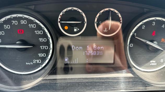 Lancia Ypsilon 1.2 69 CV 5 porte GPL Ecochic Gold - Foto 10