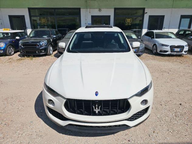 MASERATI LEVANTE V6 DIESEL 250CV Q4 GARANZ 12 MESI FINANZ - Foto 2