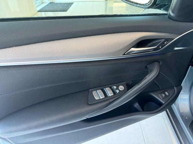 BMW - 518d Touring Msport - Foto 10