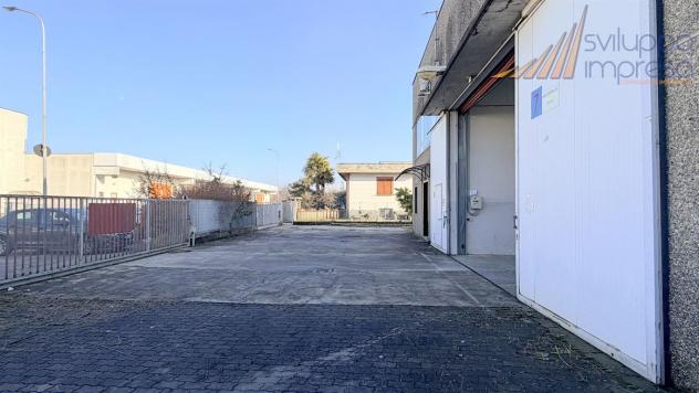 CAPANNONE CON UFFICI IN AFFITTO A BELLUSCO - Foto 8