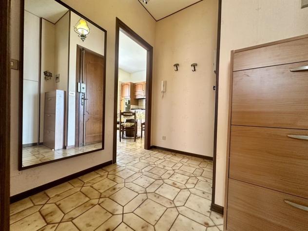Loano bilocale con terrazzi, cantina e ottima posizione centrale - Foto 12