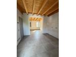 Casa completamente ristrutturata con giardino e autorimessa