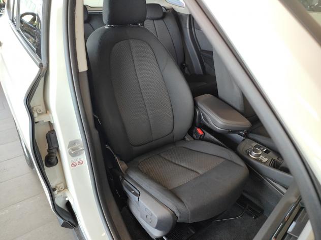 BMW X1 xDrive25e Plug-in Hybrid Auto Navi FariLED - Foto 5