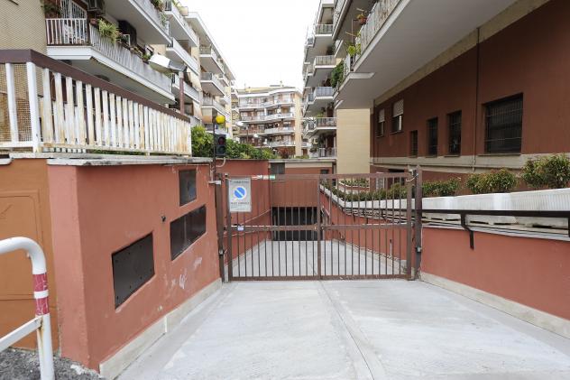 Box in Via Val Maggia