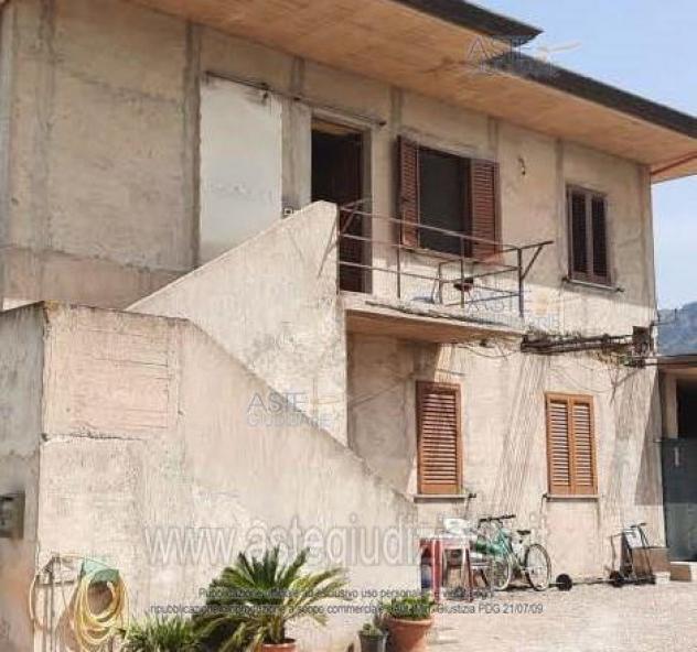 IMMOBILI-IMMOBILE RESIDENZIALE-Loc. La Fiora - Via Matera - Foto 2