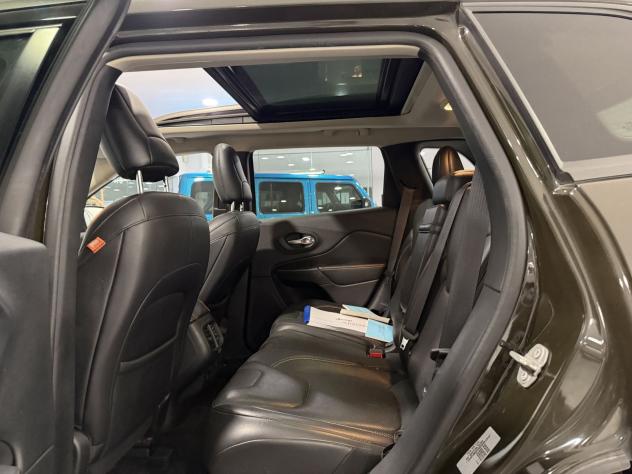 Jeep Cherokee 2.2 Mjt II 200cv Overland 4WD II Auto - Foto 8