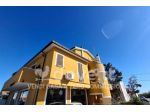 Appartamento di 65 m² con 2 locali e box auto in vendita a Fano