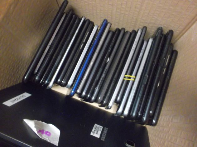 STOCK TELEFONIA E TABLET FUNZIONANTI E ALTRI DA SISTEMARE 65 PEZZI ALTE INFORMAZ - Foto 5
