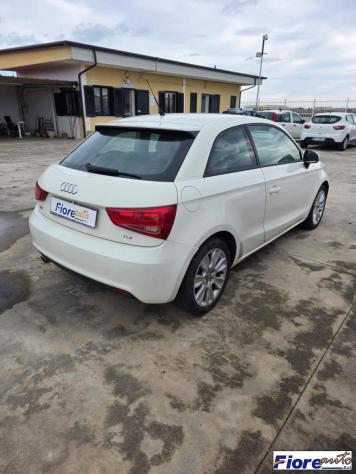 AUDI - A1 - 1.6 TDI F.AP. Attraction - Foto 7